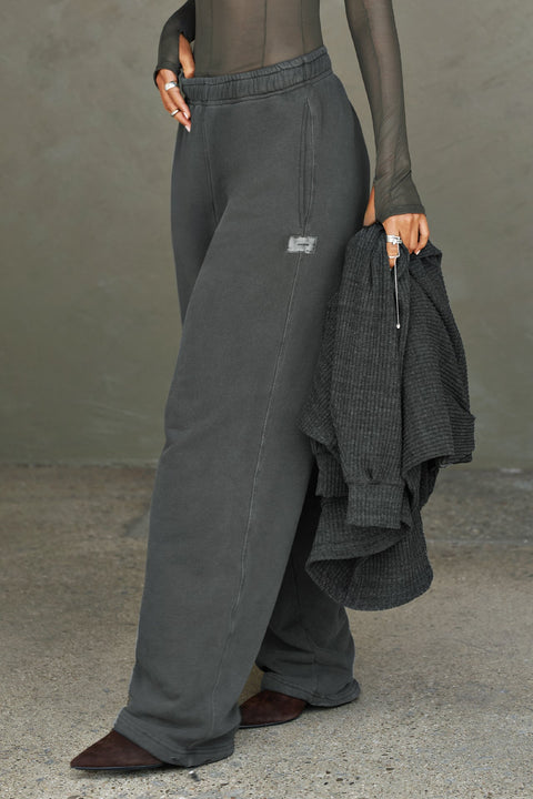 Oversized Straight Leg Jogger